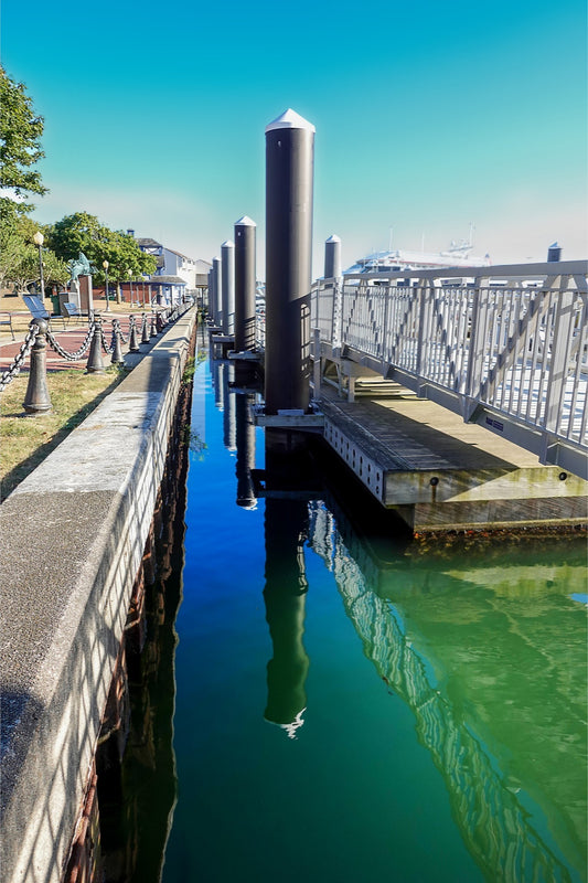 Pillars Dockside