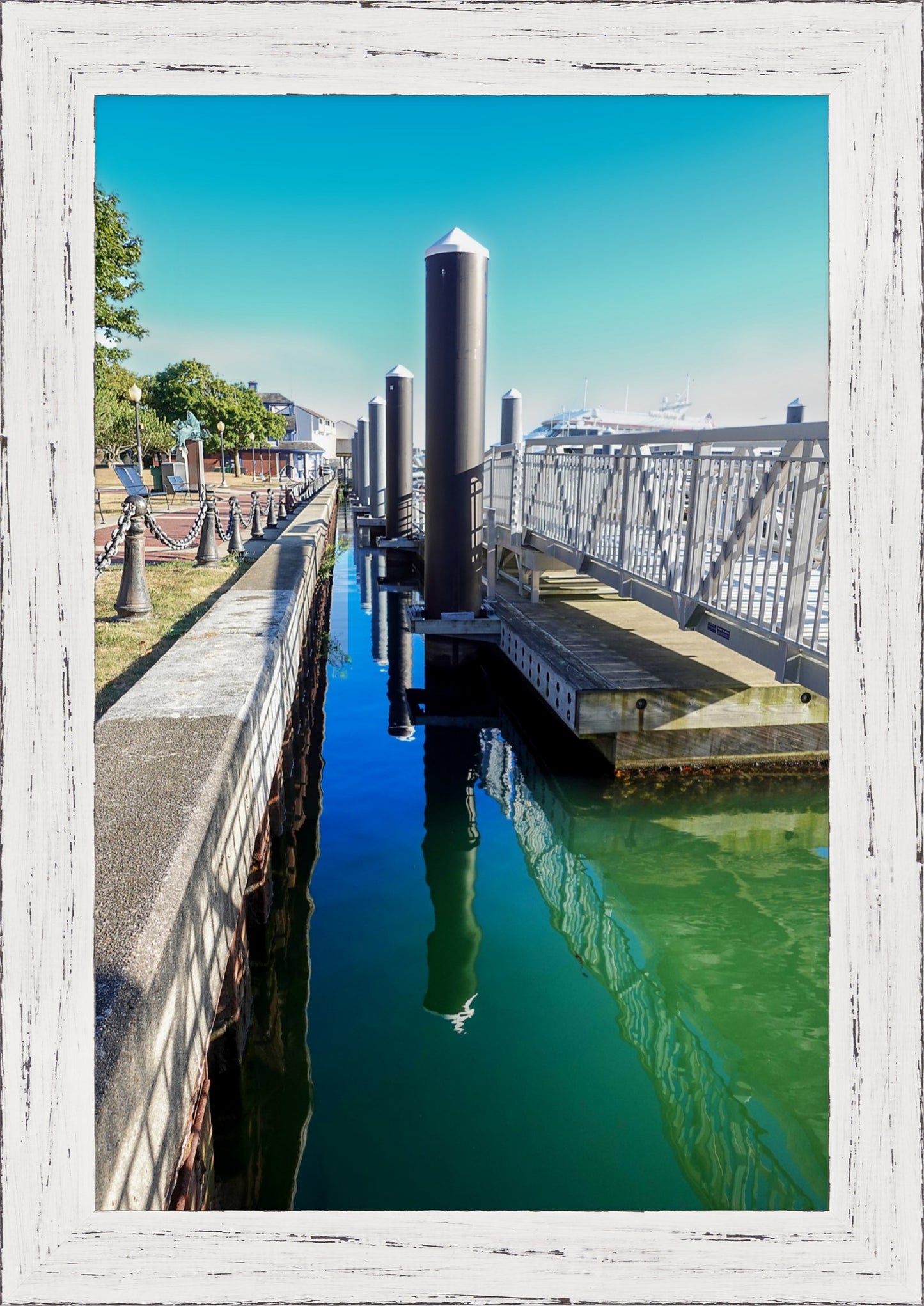 Pillars Dockside